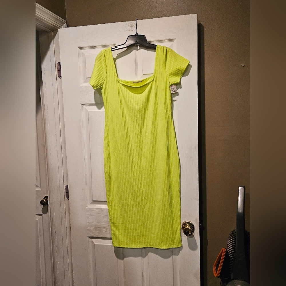 HEART AND HIPS DRESS